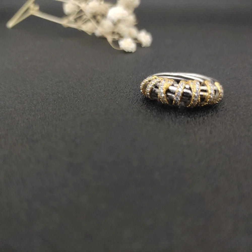 David Yurman Two-Tone Spiral Pavé Ring — Gold and Silver